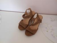 Neuwertige Braune 5 th Avenue Sandale Gr. 38 Essen - Essen-West Vorschau