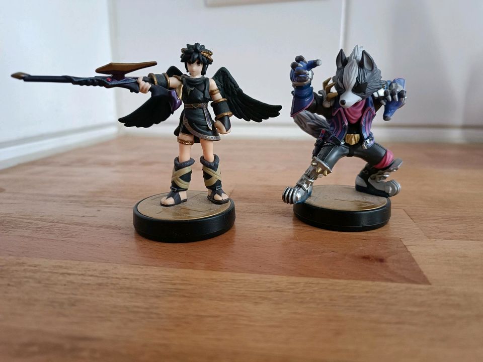 Switch Amiibos Finsterer Pit/Wolf in Eberbach