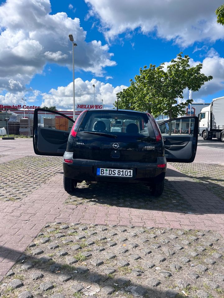 Opel Corsa C in Berlin