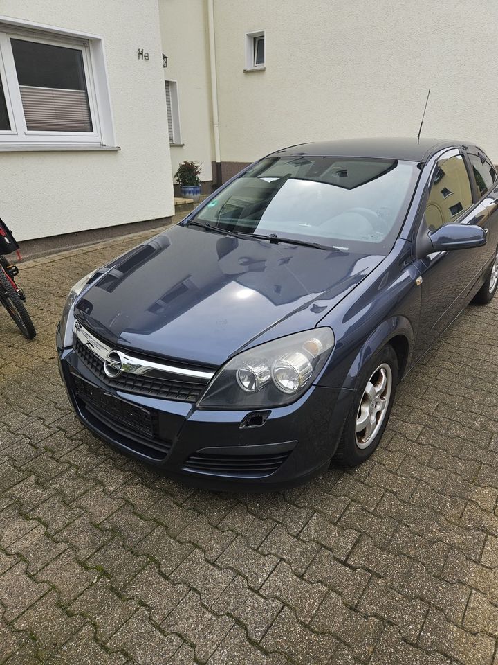 Opel Astra H in Witten