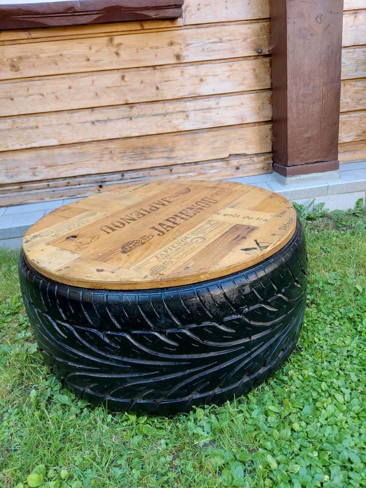 Hocker, Outdoor Sitzmöbel, Reifenhocker in Großschönau