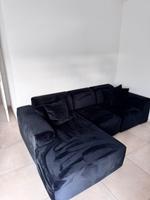 Schwarze Couch von MYCS in Samtoptik mit Hocker – fast wie neu! Bayern - Bruckmühl Vorschau