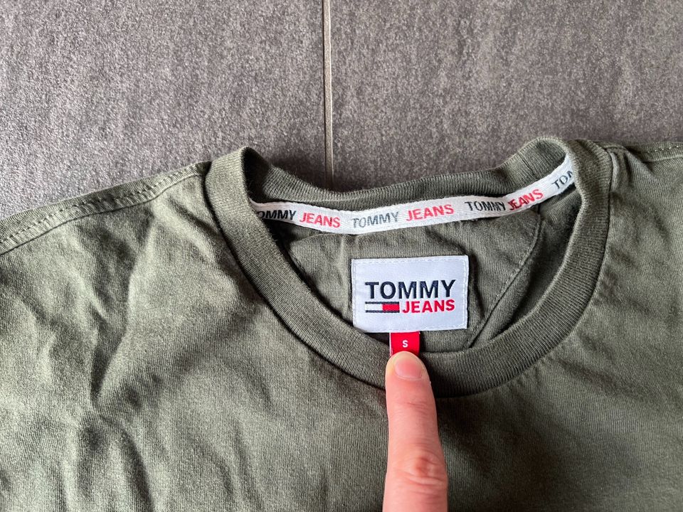 Tommy Hilfiger T-Shirt Khaki orange Gr S in Trier