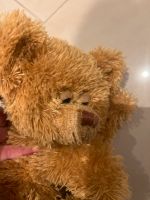 Kuschelweicher Teddybär in Seitenlage 33cm Köln - Porz Vorschau