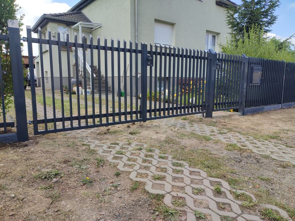 Balkongeländer Glasgeländer Treppengeländer Geländer Metallzäune in Goslar