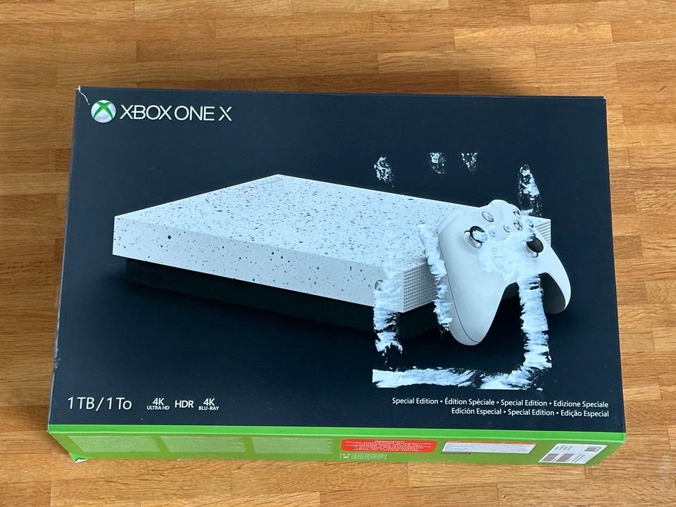 XBOX One X Limited Hyperspace Edition 1TB OVP 2 Spiele in Wuppertal