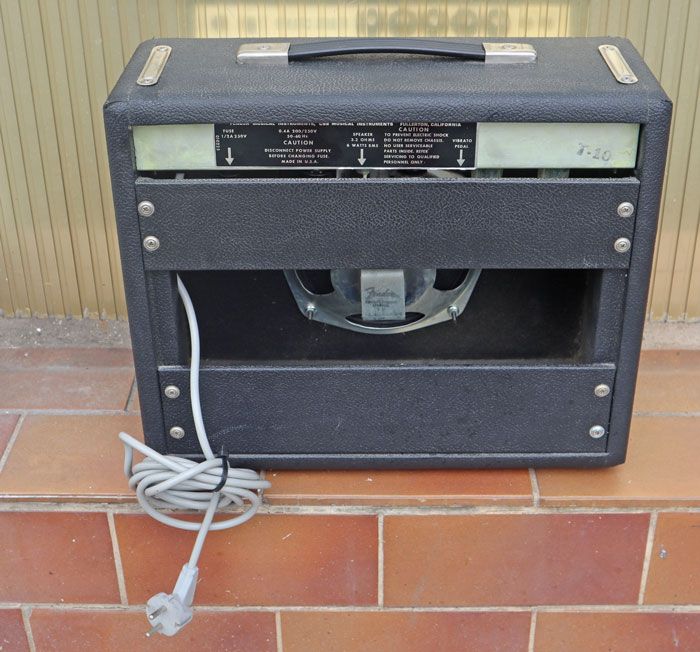 Orignal Vintage Fender Vibro Champ 1978 Sliverface Guitar Tubeamp in Berlin