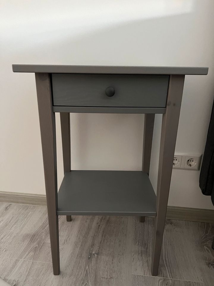 2x Ikea Hemnes Nachttisch/Ablagetisch grau in Niedersachsen - Osloß | eBay  Kleinanzeigen ist jetzt Kleinanzeigen