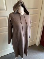 Schönes Strickkleid mit Kapuze von Massimo Dutti, Größe L Niedersachsen - Oldenburg Vorschau