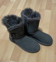 UGG, Größe 38, grau, kaum getragen, NP 219€ Niedersachsen - Wallenhorst Vorschau