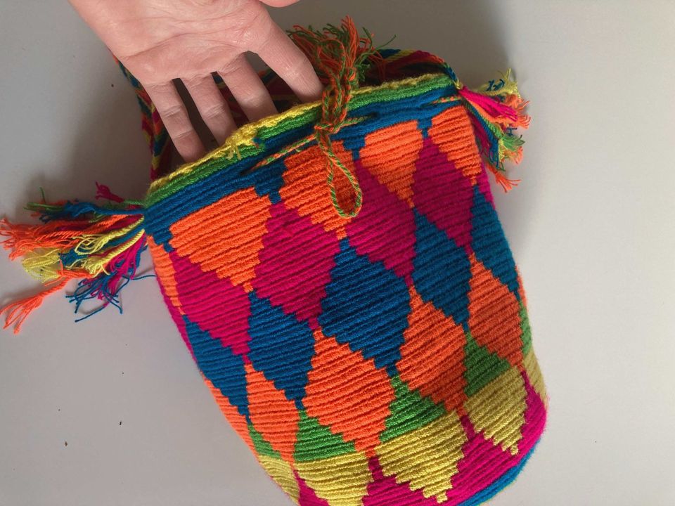 Ibiza Hippie Tasche Umhängetasche Korbtasche gehäkelt geflochten in Hamburg