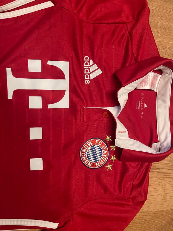 FC Bayern Trikot  Stutzen in Tamm