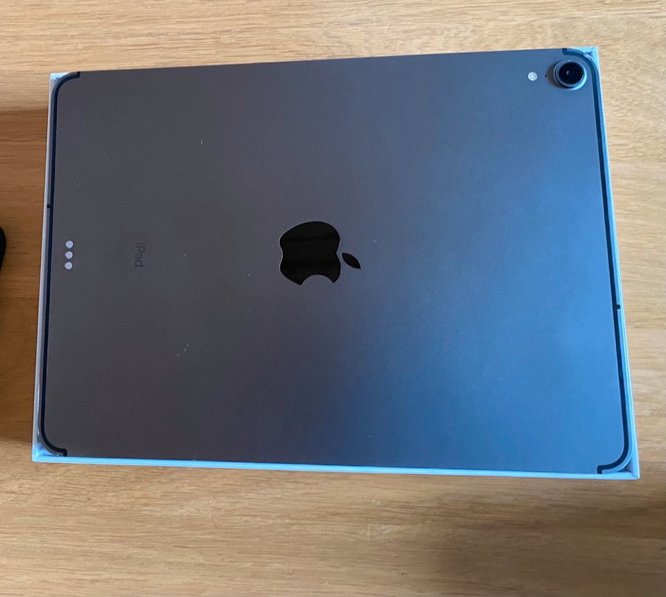 iPad Pro 2018 256 GB defekt in Gifhorn