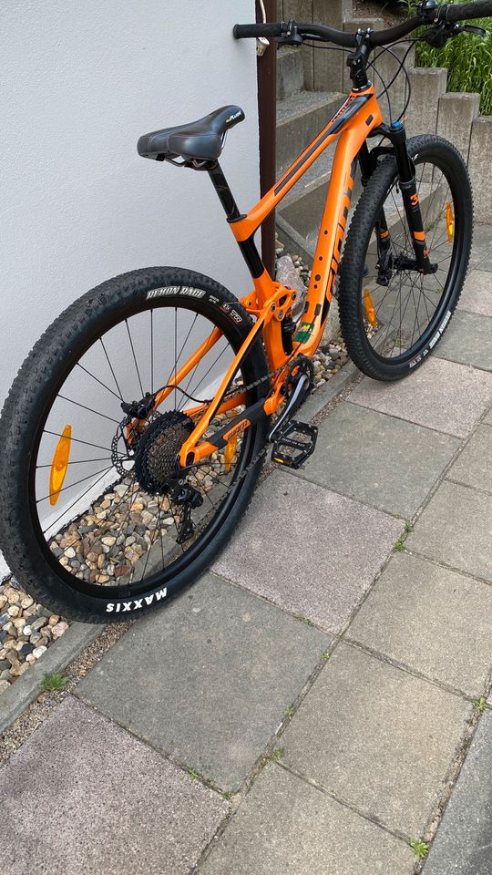 MTB Giant Anthem Advanced 29er Metallic Orange 07/2020 Größe M in Zwickau