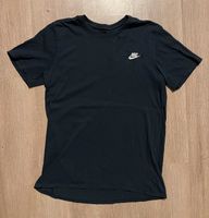 Dunkelblau Nike Tshirt Herren M Hessen - Kassel Vorschau