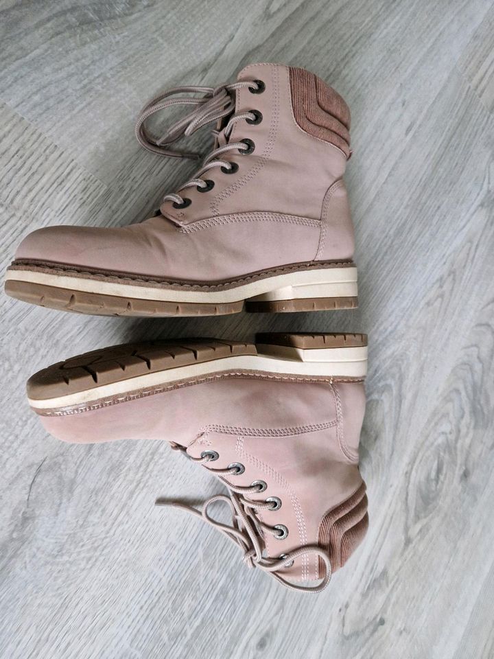 Bench Damen Boots Schuhe Gr 38 rosa Stiefelette Schnürer in Niedersachsen -  Helvesiek | eBay Kleinanzeigen ist jetzt Kleinanzeigen