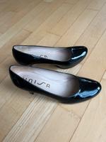 Pumps Unisa Numar Schwarz Lack 39,5 NEU Niedersachsen - Sickte Vorschau