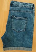 Jeans kurz 44 Niedersachsen - Sarstedt Vorschau