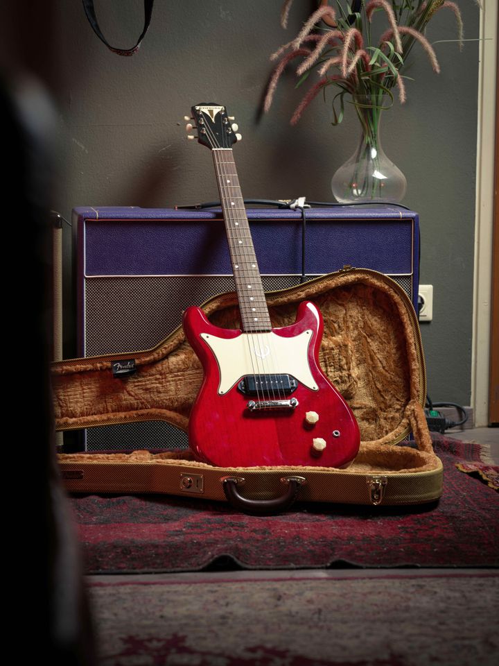 Epiphone Coronet 1960's RI Makeover "Junior" 2,79kg Fender Case in Freilassing
