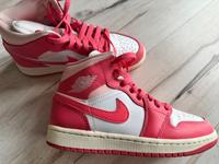Nike Air Jordan 36,5 wie neu Turnschuhe Sneaker Brandenburg - Wandlitz Vorschau
