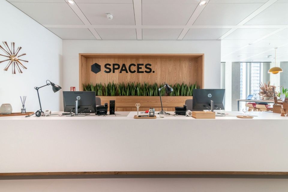 Wunderschön eingerichtete Büroräume für 1 Person in Spaces Tower One in Frankfurt am Main