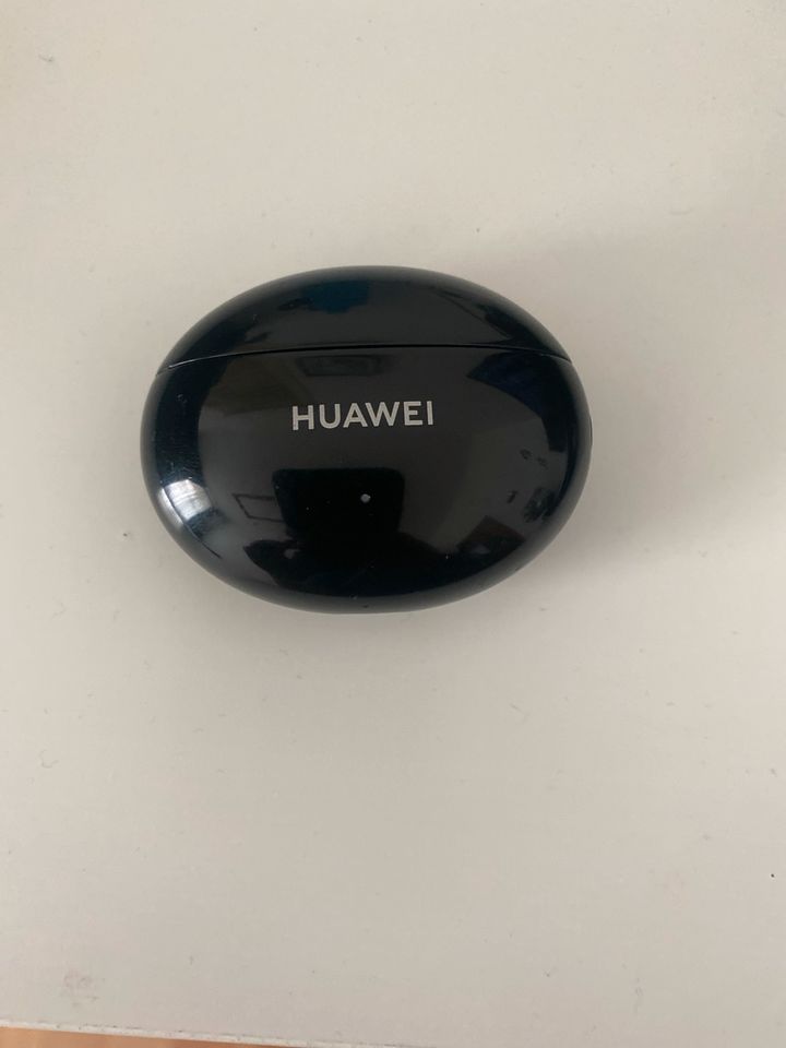 Gefunden Kopfhörer Ladecase Huawei in Dresden
