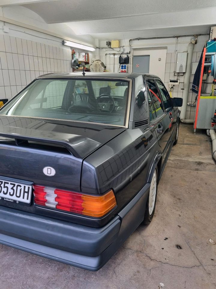 Mercedes 190 E 2,5 16 v in Tuchenbach