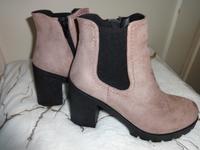 Stiefeletten Altrosa Stretch Einsatz, RV, Gr. 37, ungetragen Bayern - Kaufbeuren Vorschau