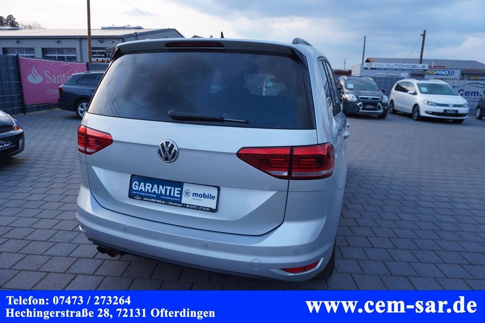 Volkswagen Touran Comfortline *Rückfahrkamera*Panorama*1.H* in Ofterdingen