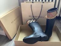 Burberry Stiefel 38 Nordrhein-Westfalen - Oberhausen Vorschau