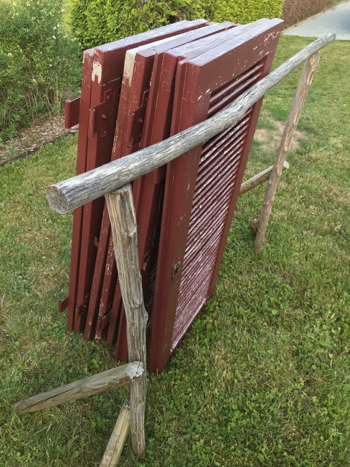 Fensterläden Holz in Vellberg