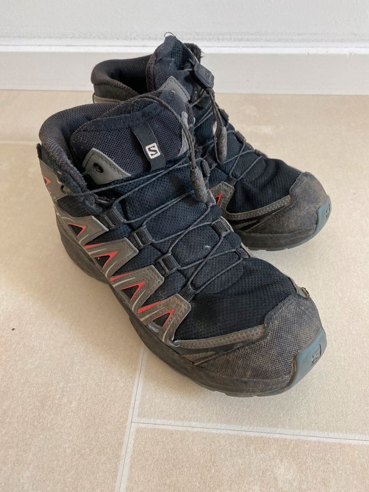 Salomon halbhoch schwarz Gr 37 in Weilheim i.OB