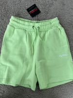 Neu - Unisex Fubu Shorts Gr. S Frankfurt am Main - Bergen-Enkheim Vorschau