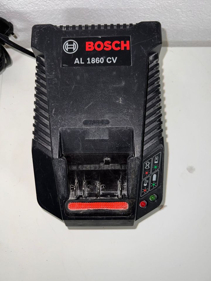 Ladegeräte Bosch / Würth 18V gebraucht in Teltow