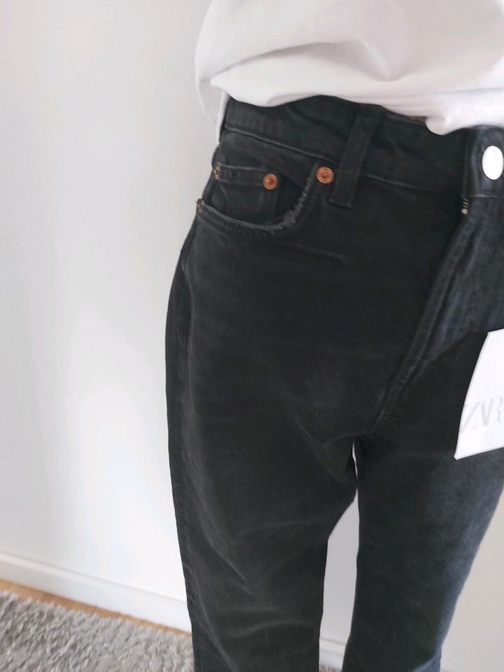 Zara Jeans Schwarz High Waist Straight in Bremen