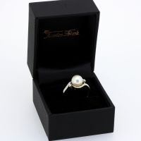 Perlen Diamant Ring 585 Gold Diamanten 0,04 Ct Weißgold Wert 650€ Nordrhein-Westfalen - Erkrath Vorschau
