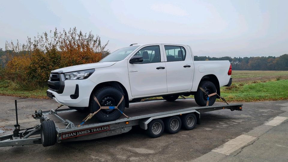 Überführung , KFZ Transporte , Fahrzeugtransport , Abschlepp in Neuss