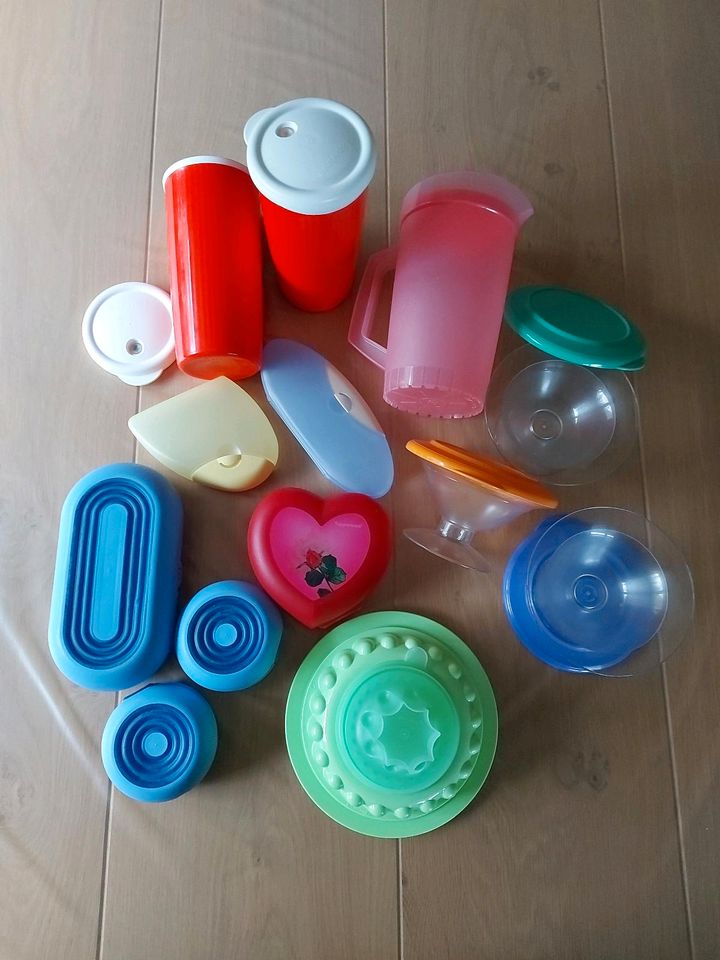 Buntes Tupperware Paket in Breuberg