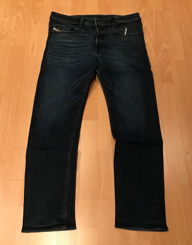 Diesel Buster Wash 0845G Herren Jeans, W32 L30 32/30, blau/denim in Tholey