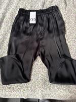Schwarze Satin Stoffhose von Zara 40 NEU Niedersachsen - Garbsen Vorschau