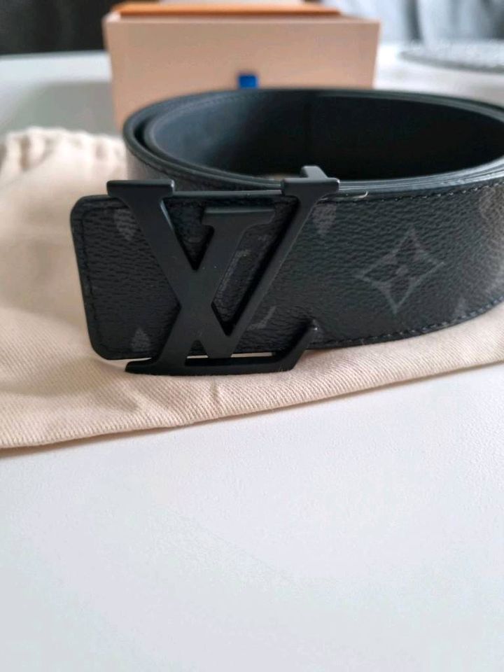 Louis Vuitton LV Initiales Gürtel 95cm schwarz mit neuer Schnalle in Langenfeld