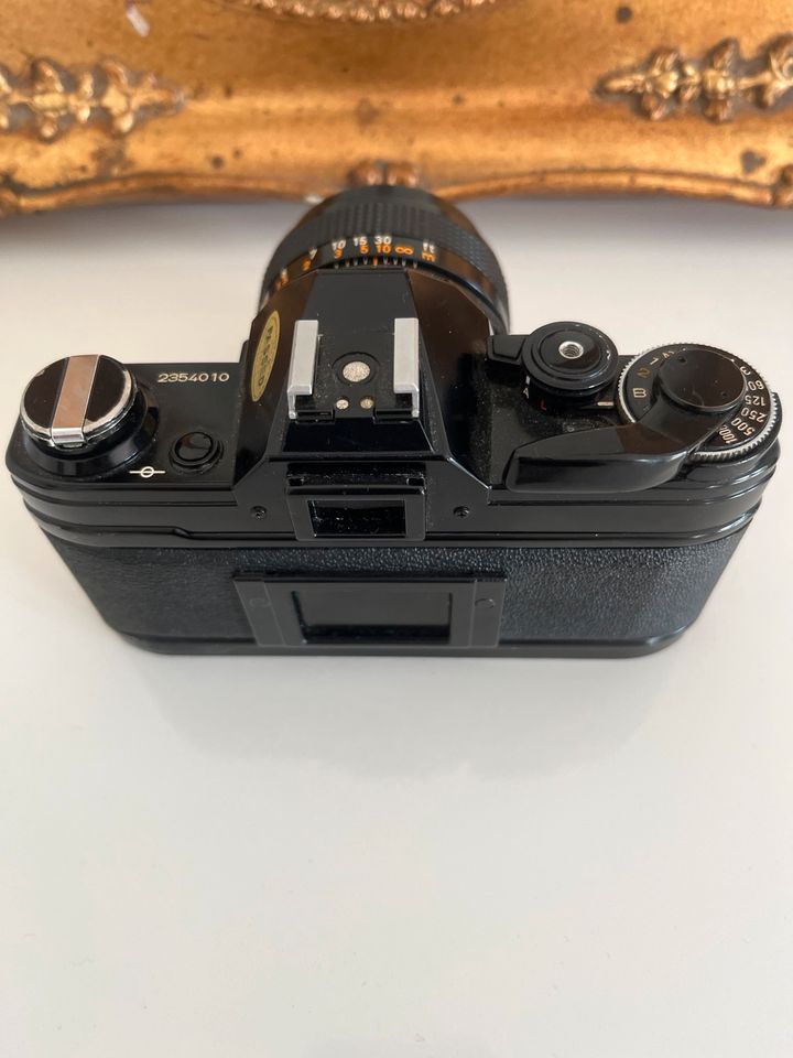 Canon AE1 Filmkamera mit zahlreichem Zubehör *Super Zustand* in Dillingen (Saar)