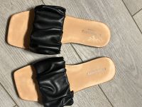 Pantoletten / Sandalen von Ashton Aubry Gr. 37 schwarz - wie neu Nordrhein-Westfalen - Ratingen Vorschau