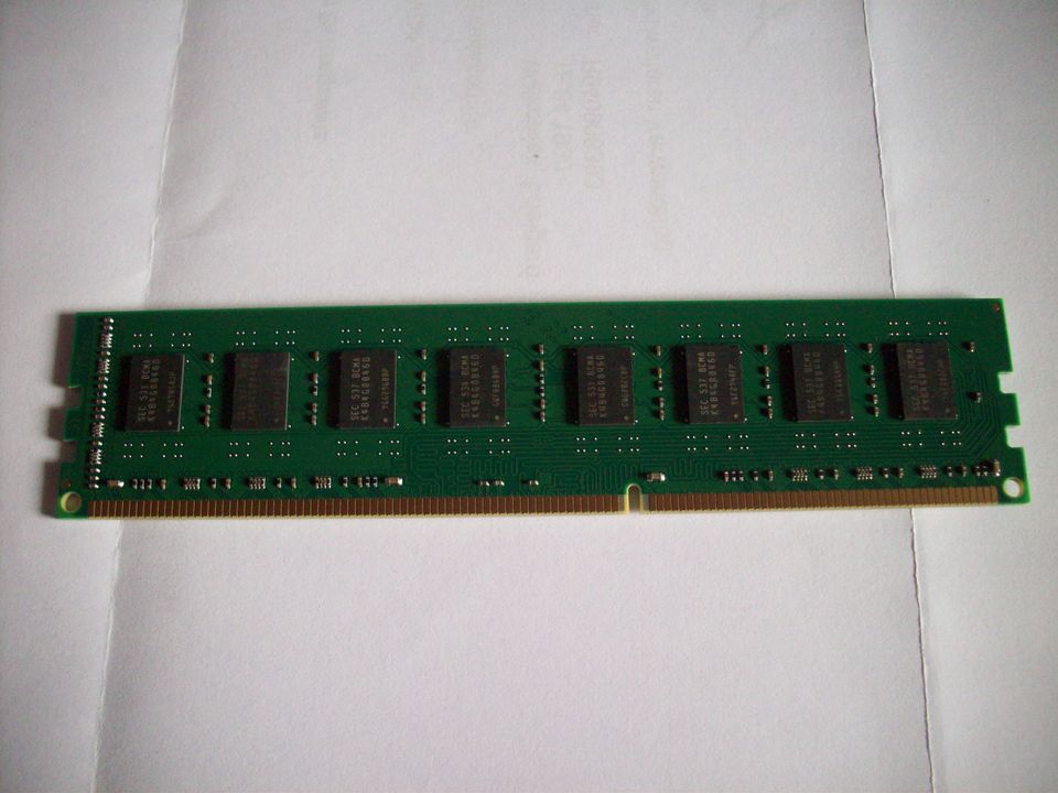 Desktop RAM 8GB DDR3 DDR3L 1600 PC3-12800U 240pin nonECC Speicher in Auerbach
