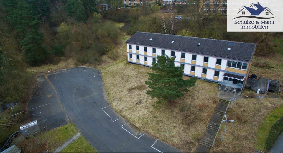 Kasernengebäude mit Atomschutzbunker in Schwalmstadt