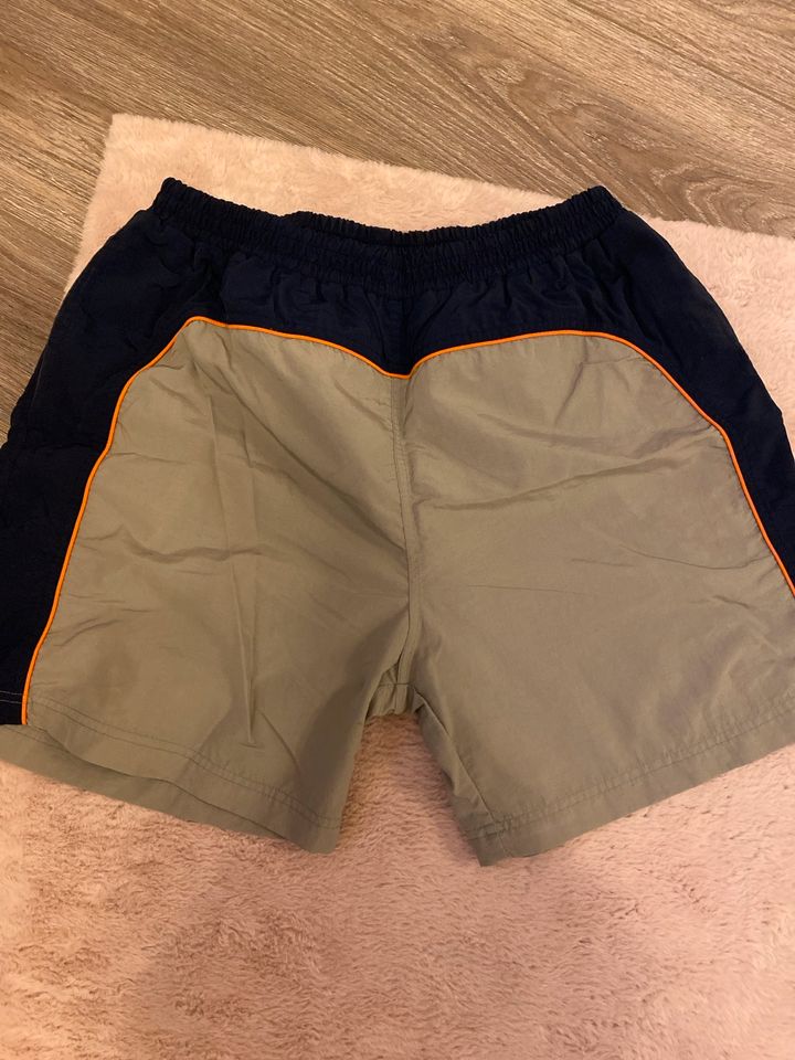 5x Herrenshorts Badeshorts Shorts Sommer Herren Größe L in Nörvenich