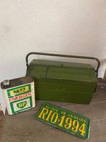 Werkzeugkasten DDR Oldtimer Werkstatt Garage Vintage Hessen - Hofheim am Taunus Vorschau
