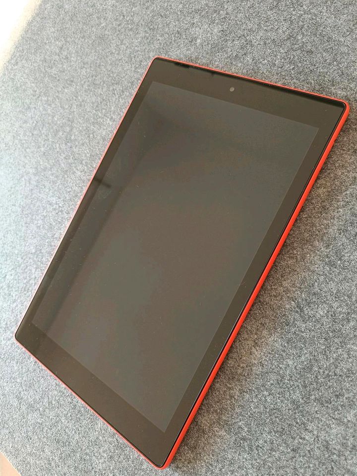 Tablet Amazon Fire HD 10 7. Generation rot in Nürnberg (Mittelfr)