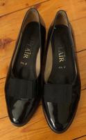 Flair Lackballerinas schwarz Ripsschleife Gr. 8,5 Hessen - Groß-Gerau Vorschau