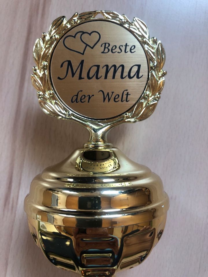 Pokal Muttertag beste Mama der Welt Neu!!! in Darmstadt